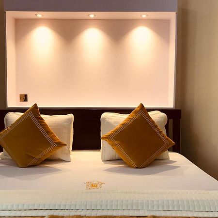 Labev Hotel คูมาซี ภายนอก รูปภาพ