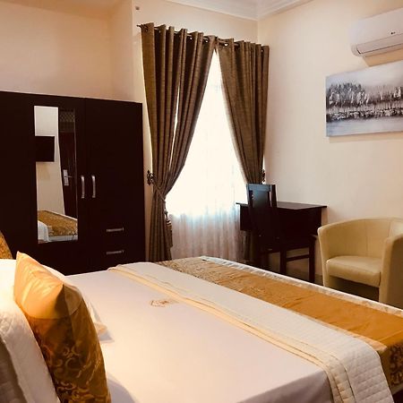 Labev Hotel คูมาซี ภายนอก รูปภาพ