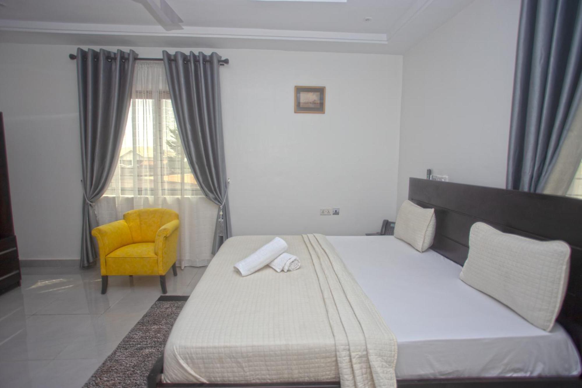 Labev Hotel คูมาซี ภายนอก รูปภาพ