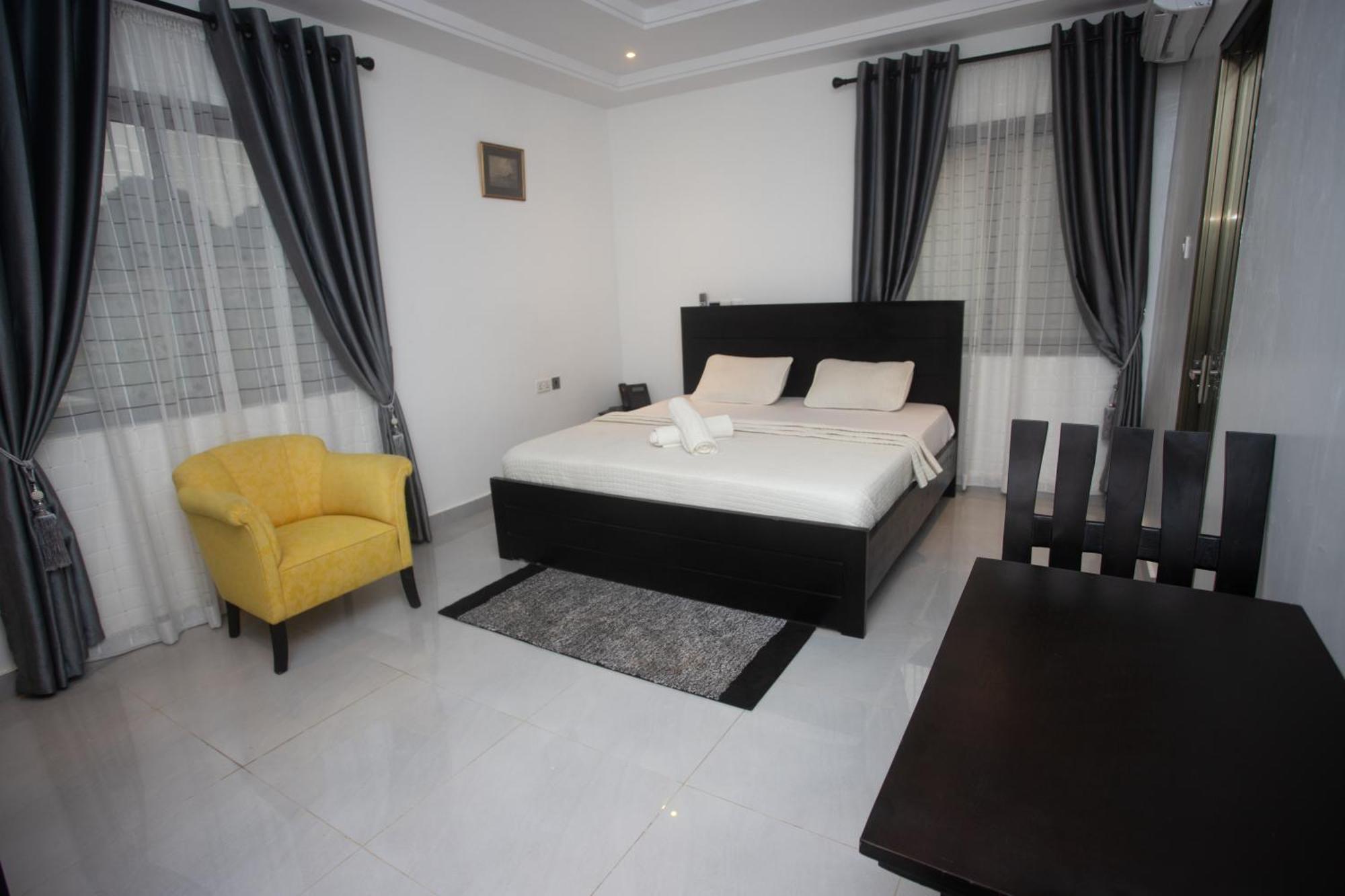 Labev Hotel คูมาซี ภายนอก รูปภาพ